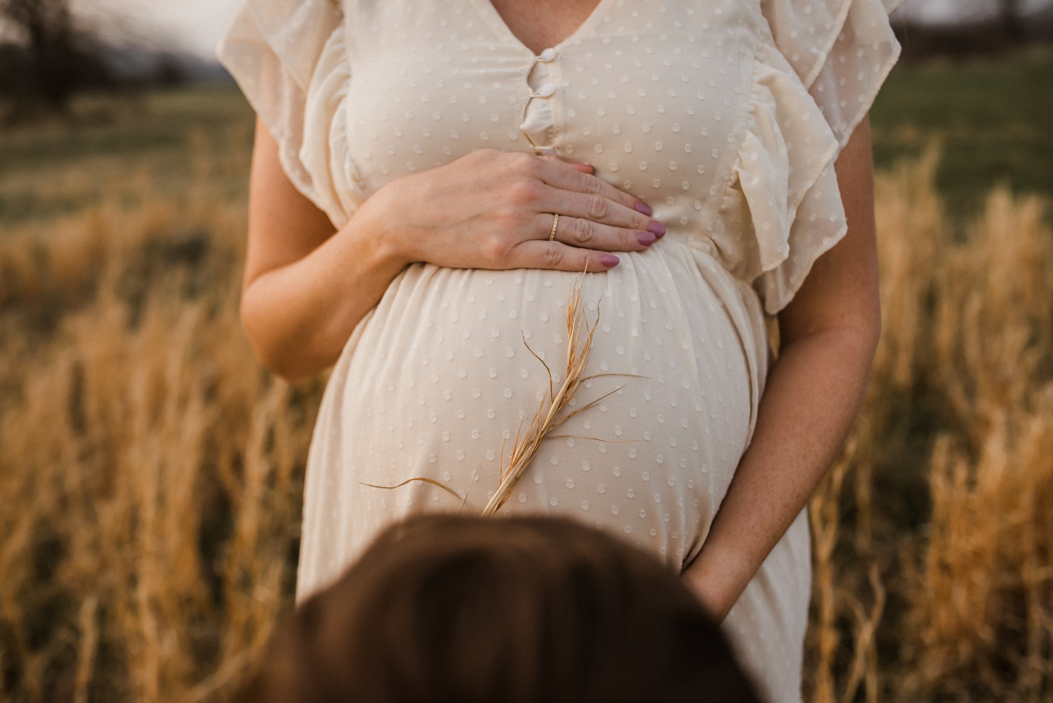 Lifestyle maternity photography in Fayetteville, AR