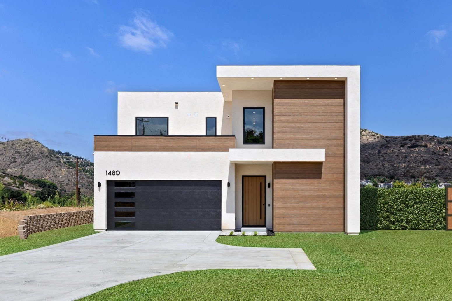 FAMILY HOME SPEED BUILD, MODERN Black and White Aesthetic