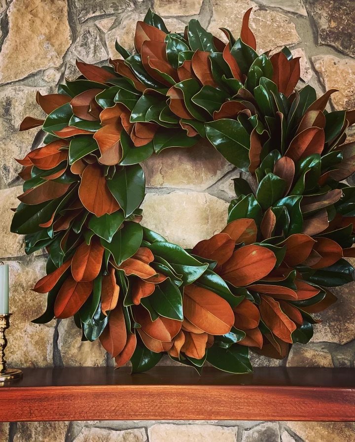 SOUTHERN MAGNOLIA WREATH