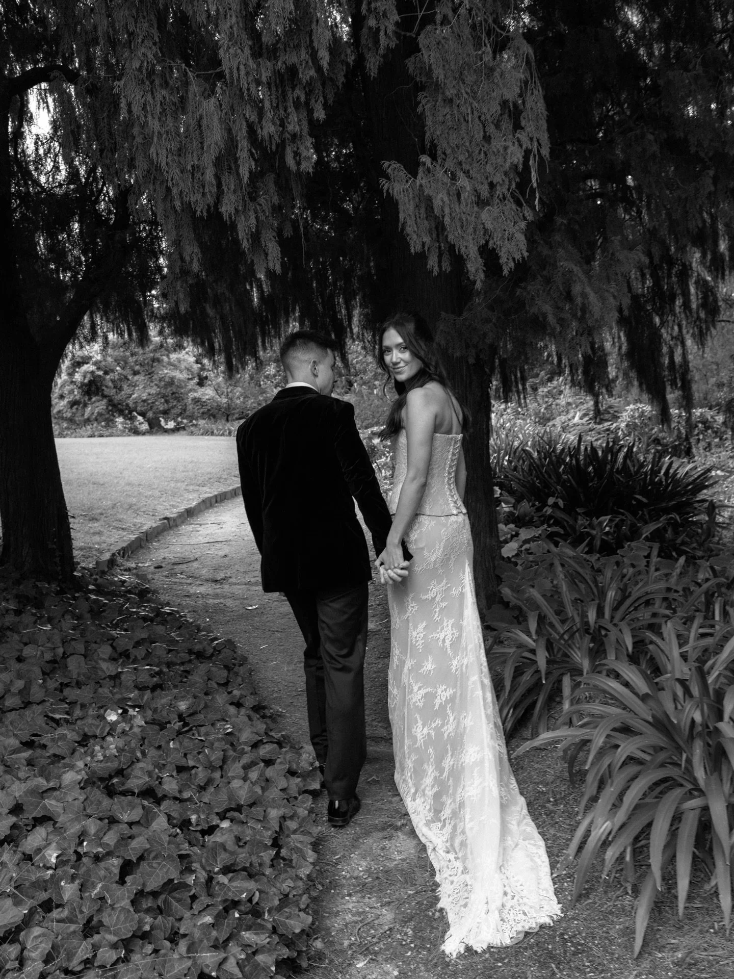 Been busy with a little life update 💍🥹
27.03.2026 

Beautifully captured by @natalieimgraben 💌
&amp; my dream dress by @kyhabride