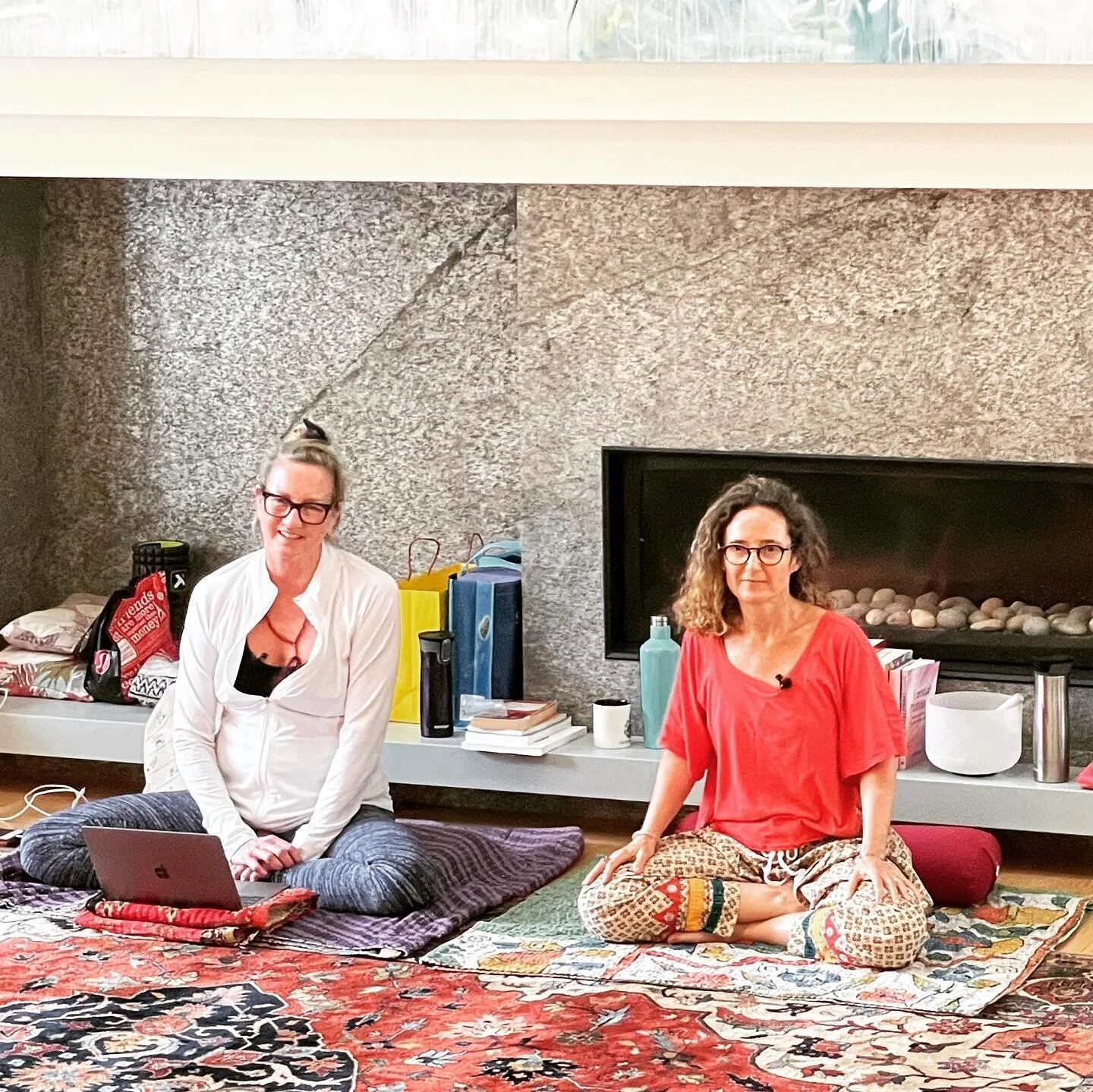 Relax & Renew is back to help you find a moment of bliss and relaxation during the holiday season. Join us December 18th for an afternoon of Restorative yoga Guided by @hipp @two at @sunf
#dallasyogis #dallasyoga #dallas
#yanashala #dallaswellne