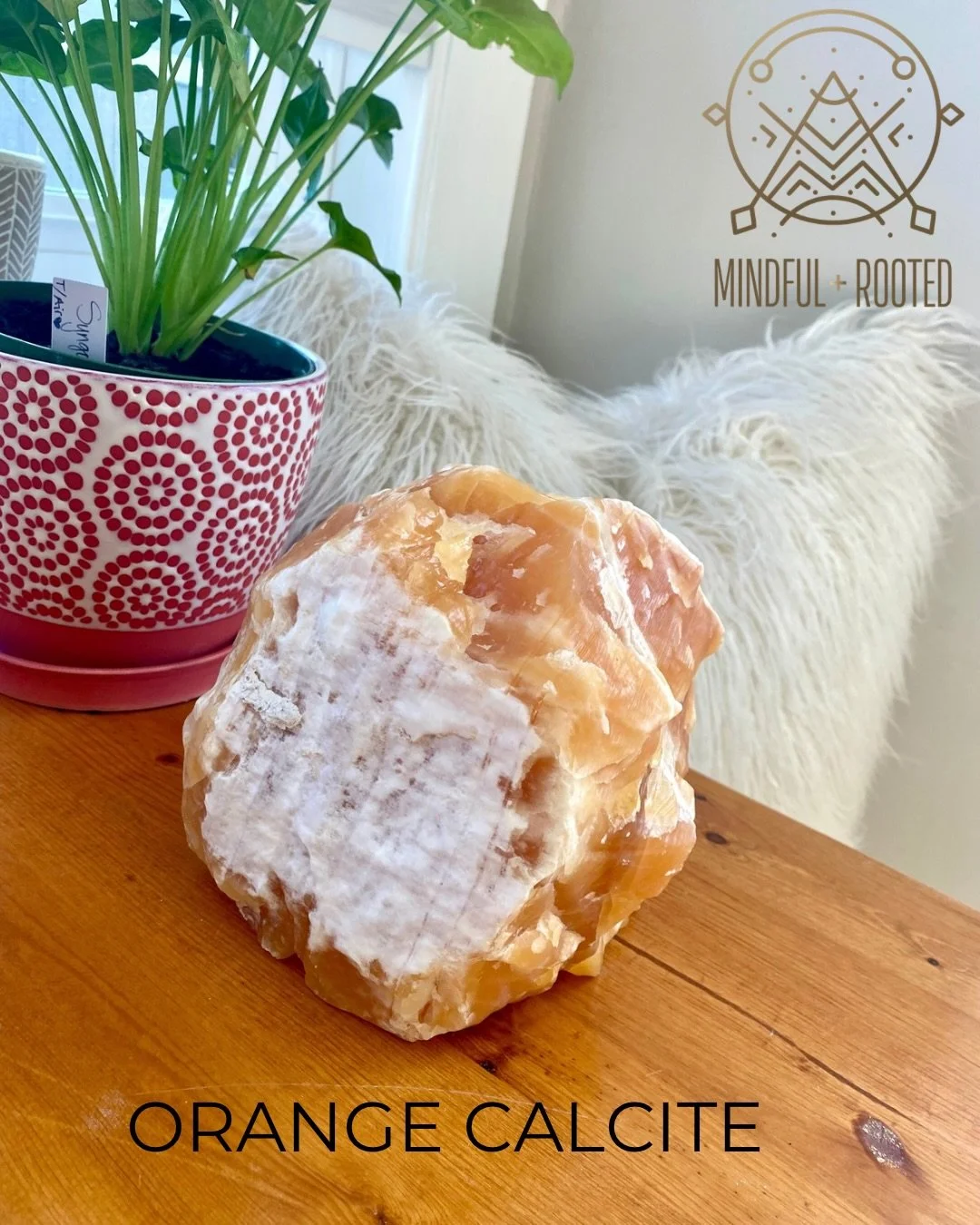 Orange Calcite Lamp! Bring warmth and creativity into your space. So unique:) 🍊 I have just this ☝️ 

Almost 7&rdquo; high and weighs just under 11lb. 

#orangecalcite #lamp #crystalhomedecor #mindfulandrooted