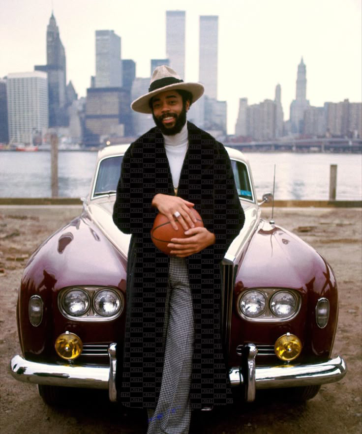 monogram frazier.png