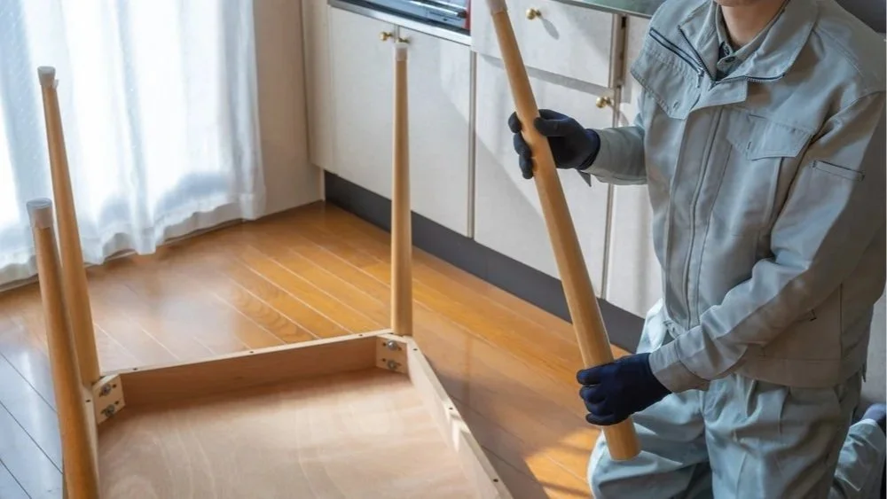 Professional Movers: Do Movers Assemble Furniture? The Standard Industry Approach