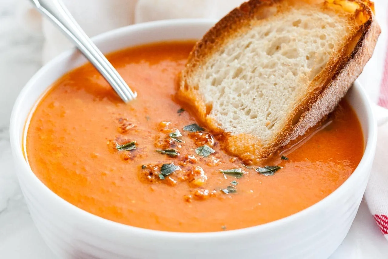 Soup and toasts