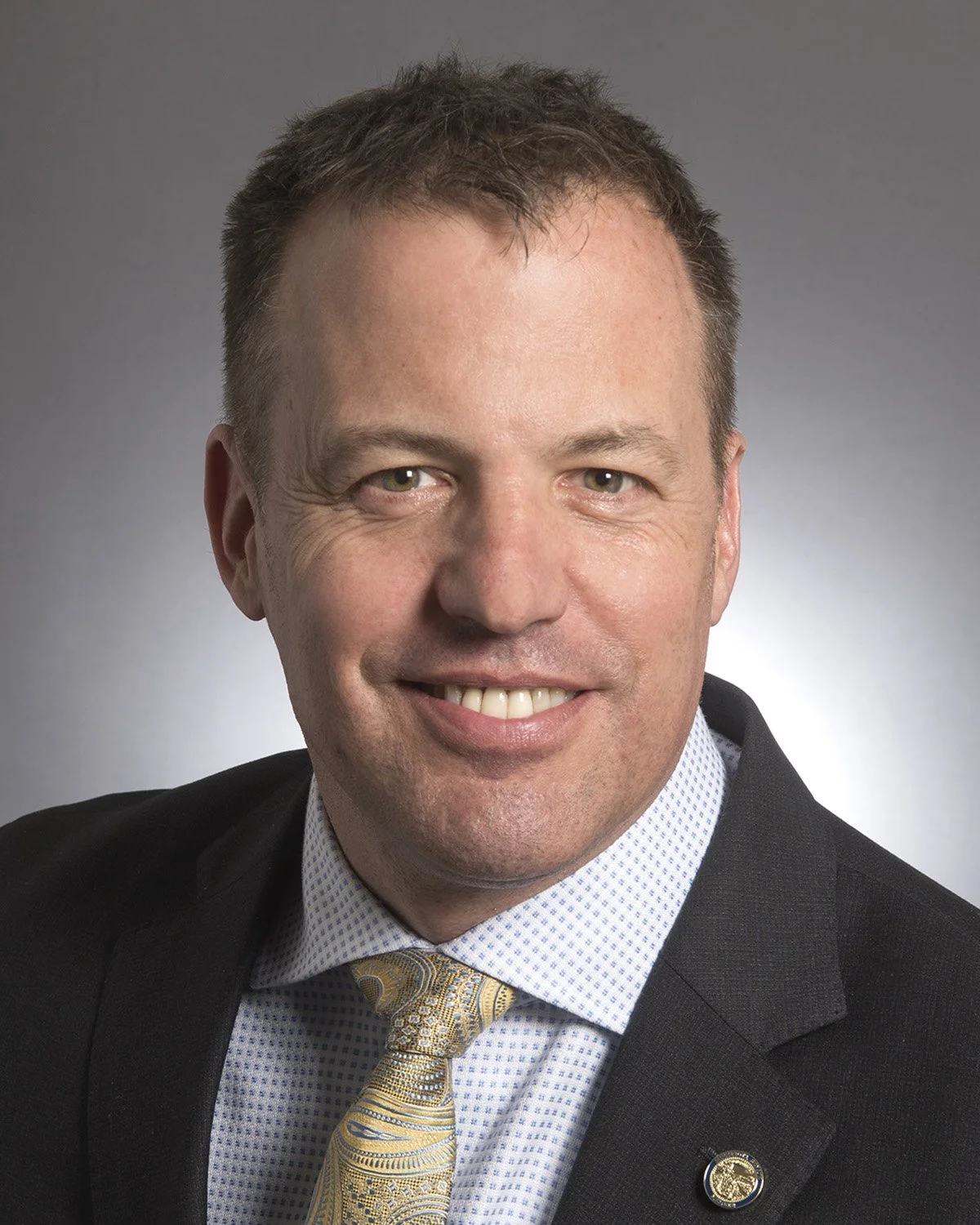 Minnesota Sen. Matt Klein Says He Bet on Own Primary, Calls It a “Mistake”