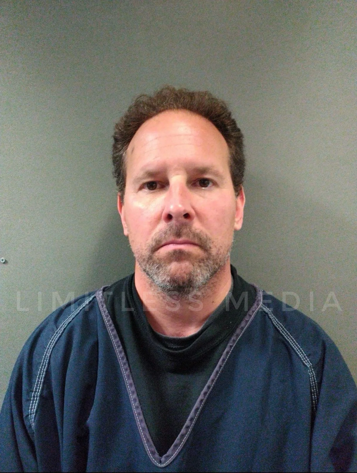 Waconia man charged after allegedly pointing handgun at driver during road rage confrontation