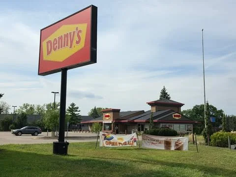 Denny’s franchisee abruptly closes Burnsville, other Minnesota and Wisconsin locations