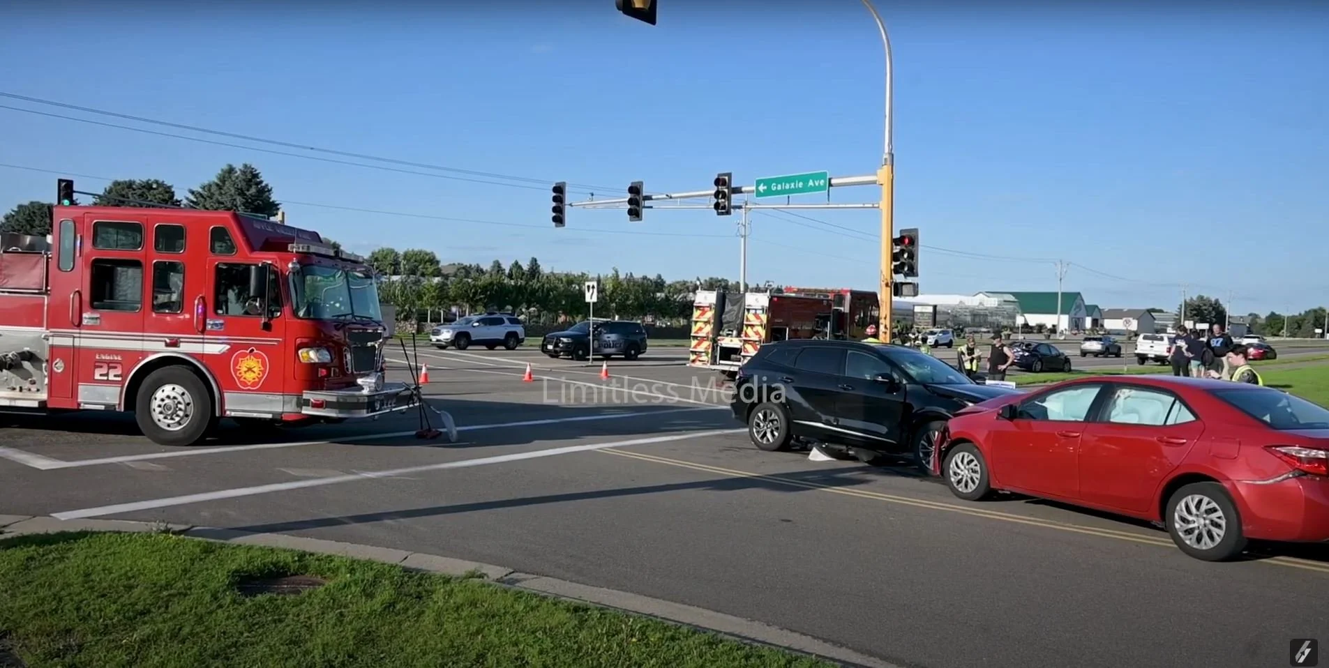 One Injured in Four-Vehicle Crash at Apple Valley-Lakeville Border Saturday Evening