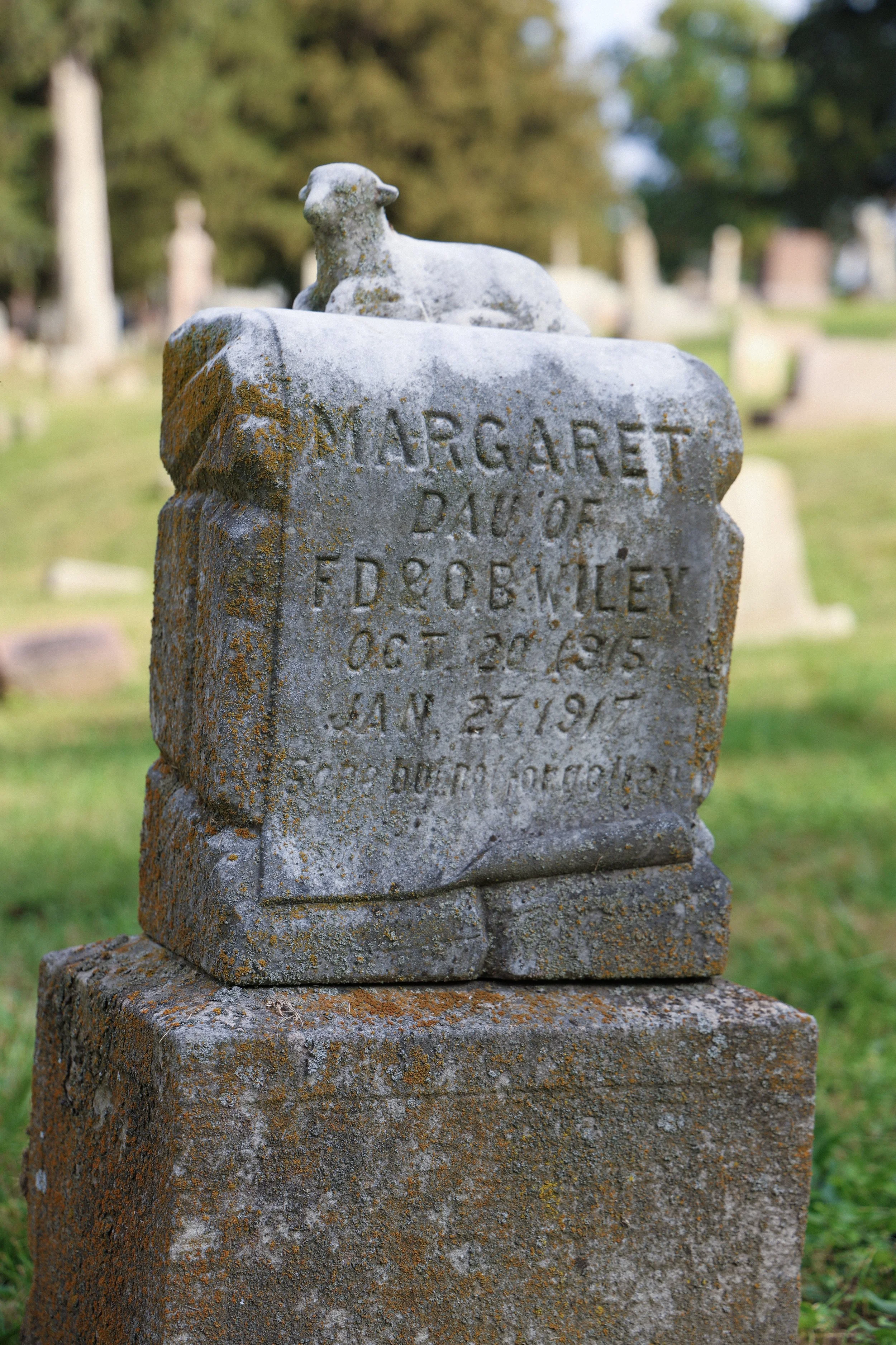 Headstone of Margaret Wiley. She died from bronchopneumonia in 1917.