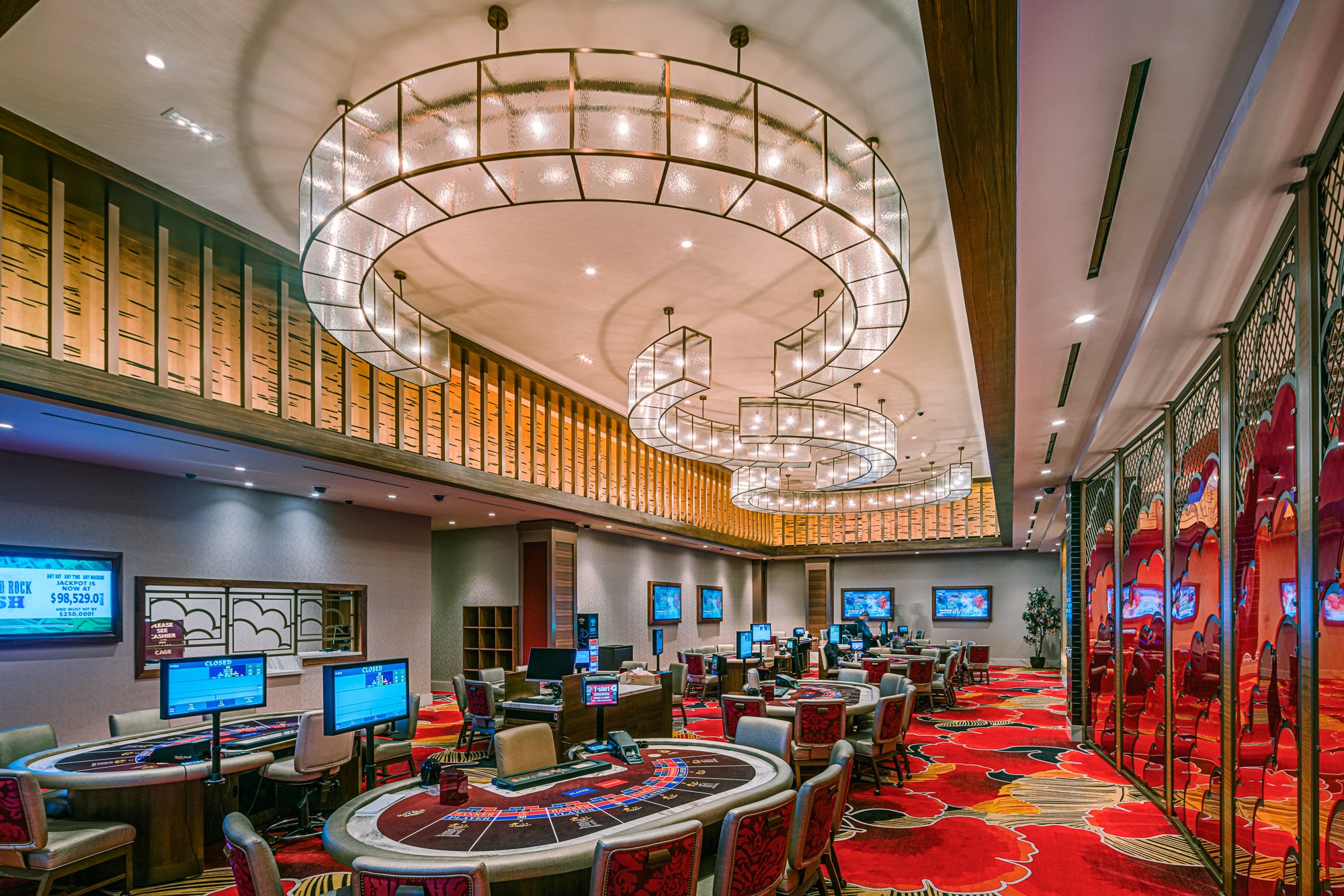 High Roller Tables, Hard Rock Hotel & Casino Sacramento at Fire Mountain, California