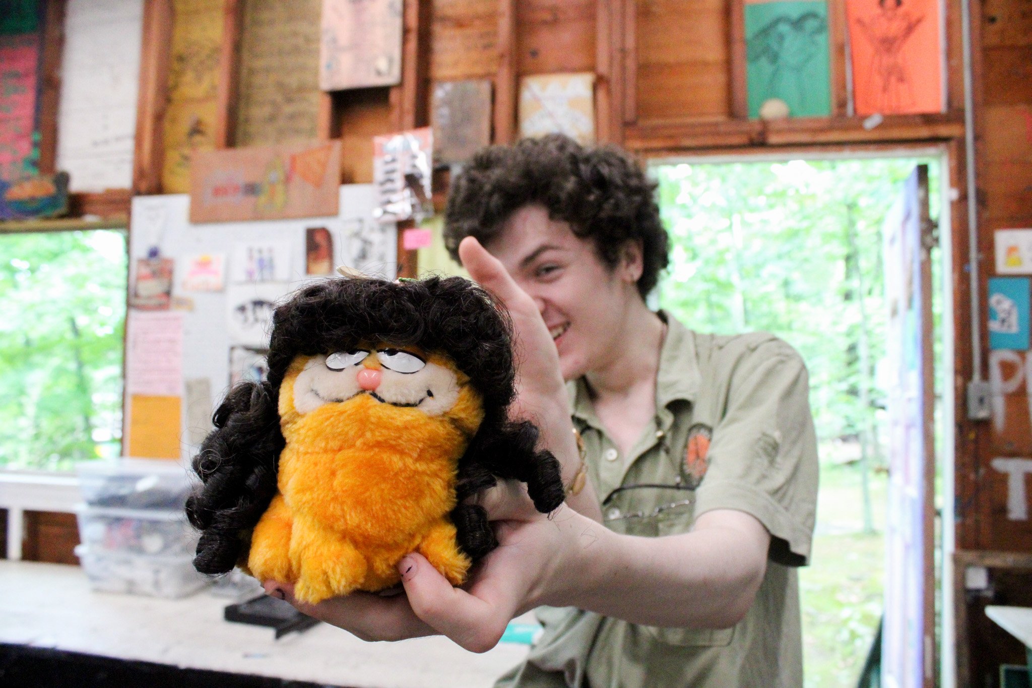 Garfield WILL wear wigs....