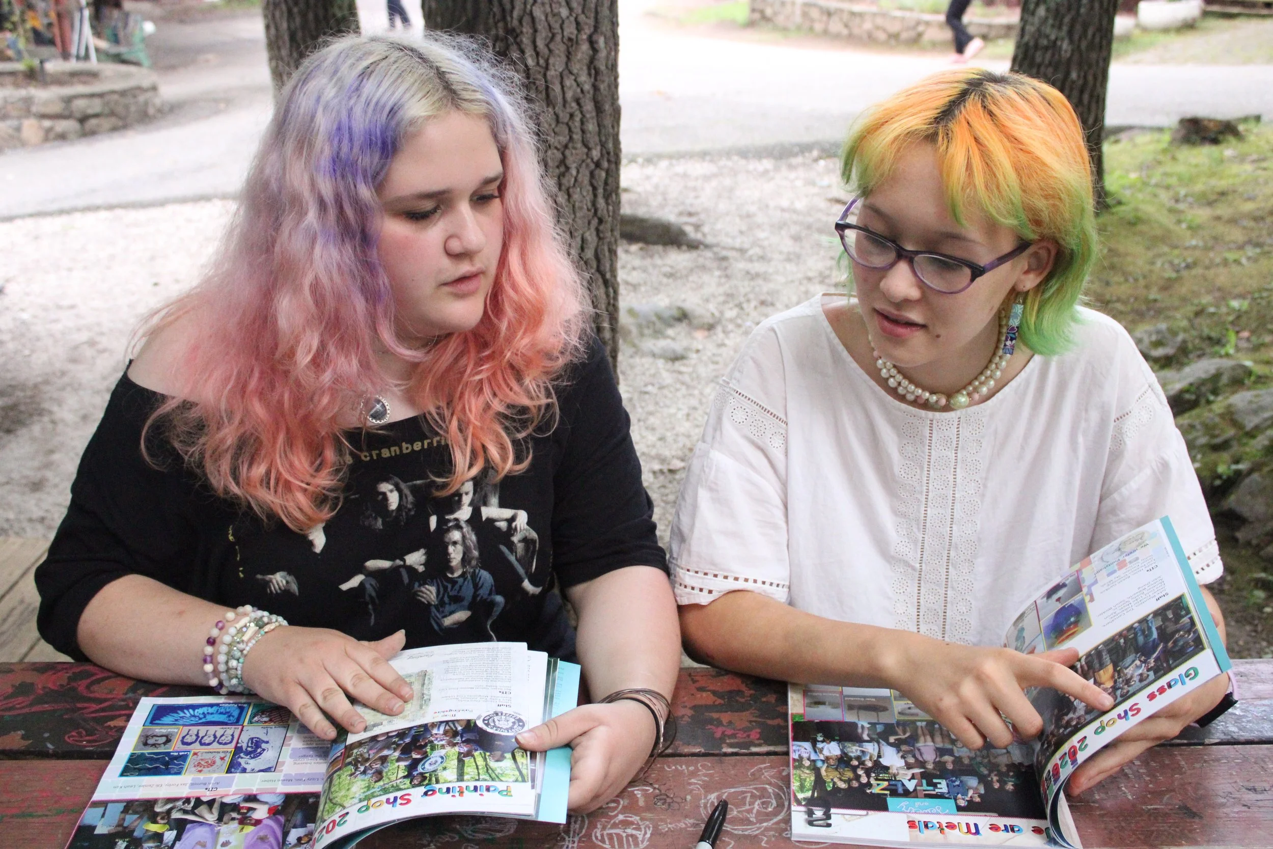 !Pub sharing yearbooks.JPG