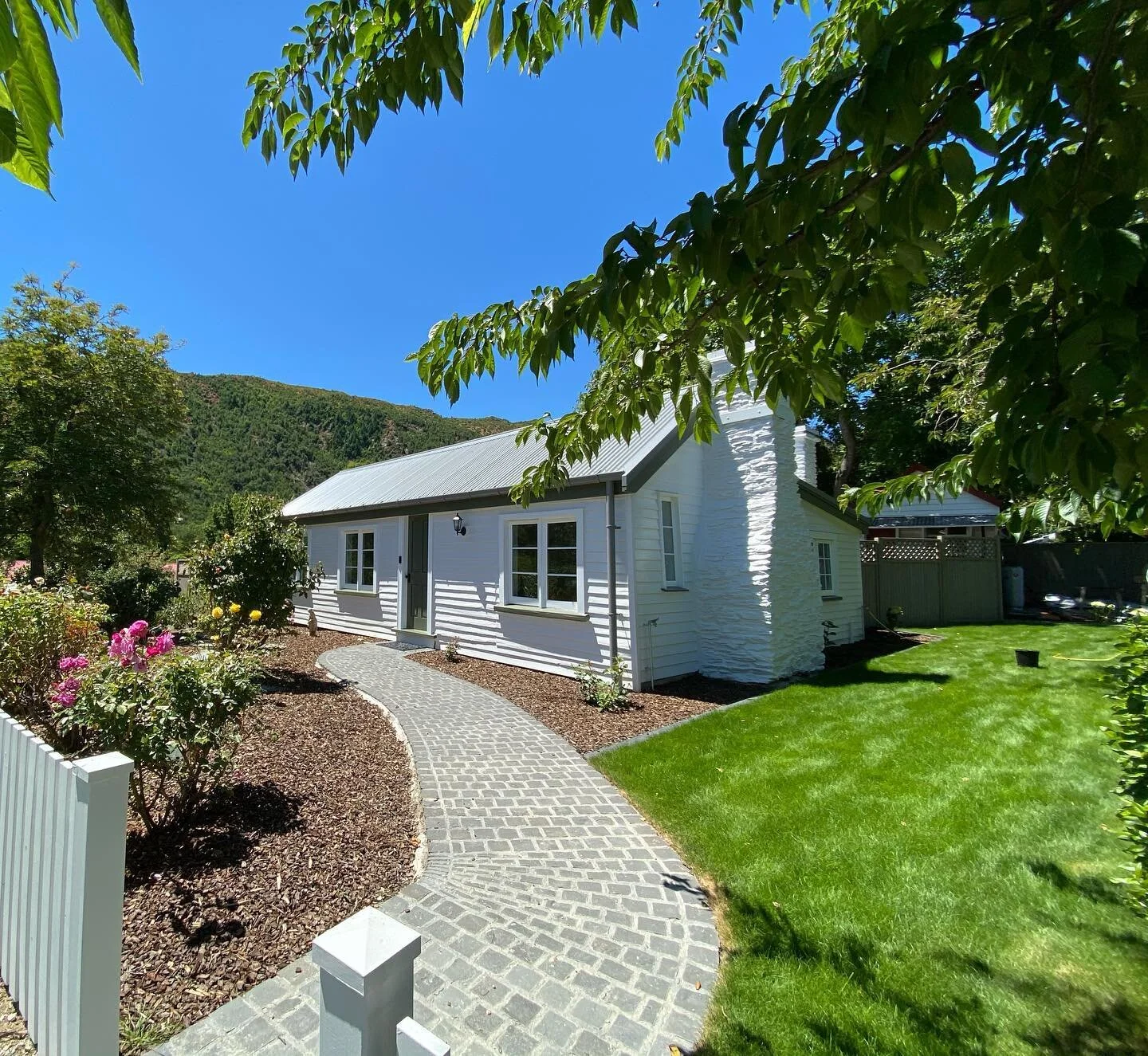 Lovely little cottage In Arrowtown