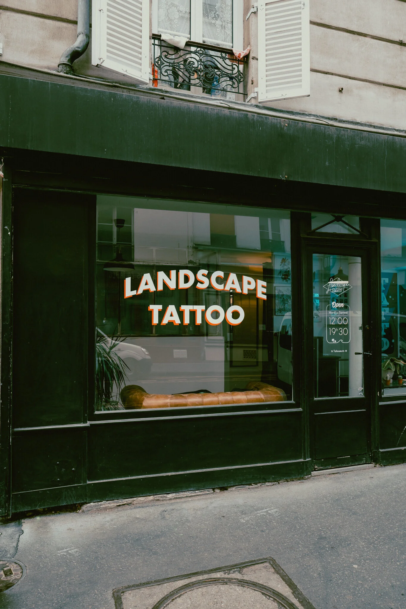 Landscape Tattoo Oberkampf - Salon de tatouage Paris 11