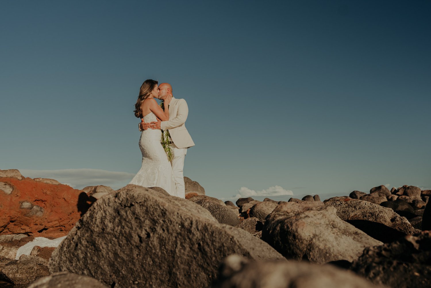 Capturing Your Dream Hawaii Wedding Moments - Book Our Wedding ...