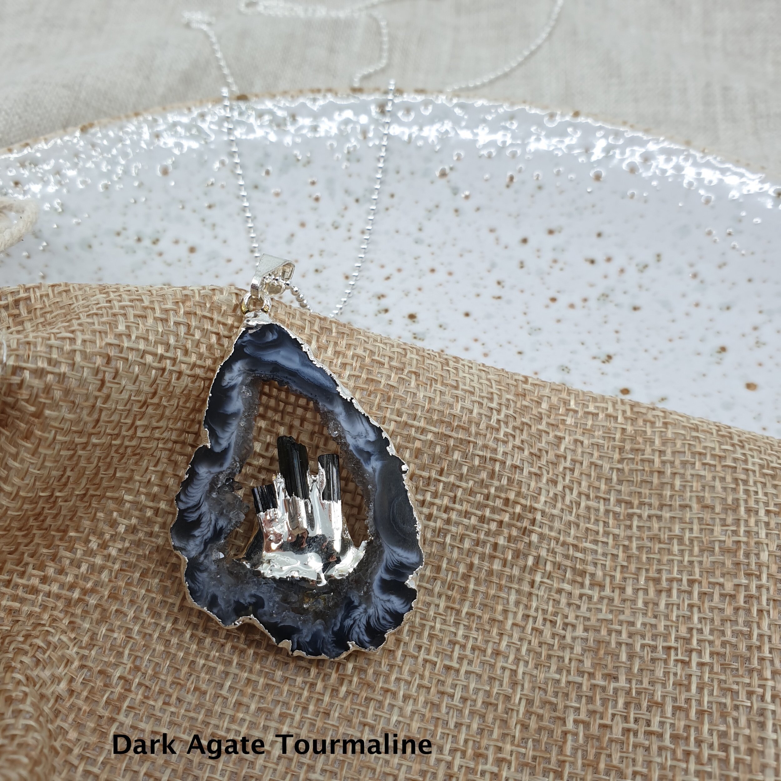 Dark_Agate_Tourmaline.jpg
