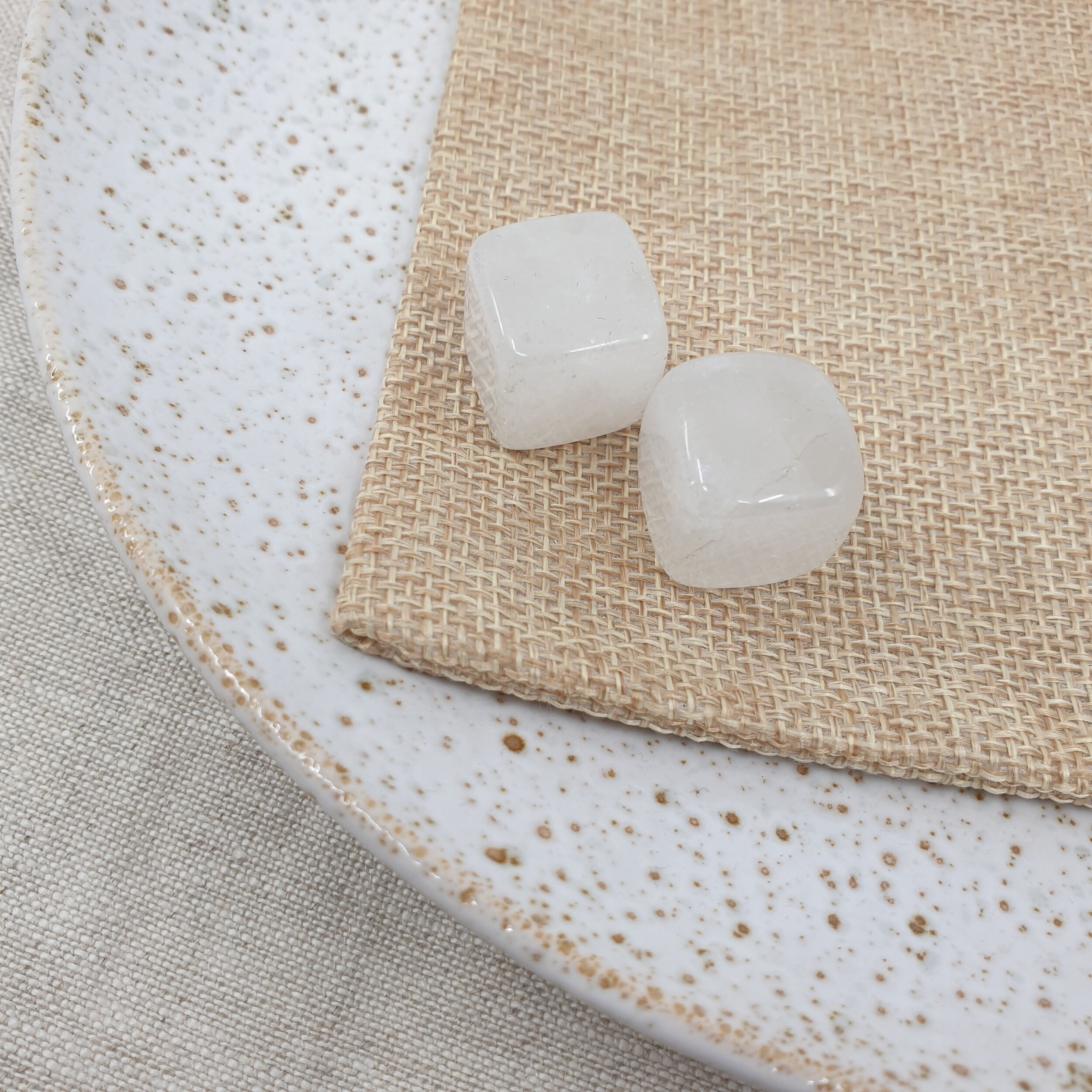 clear_quartz_cubes.jpg