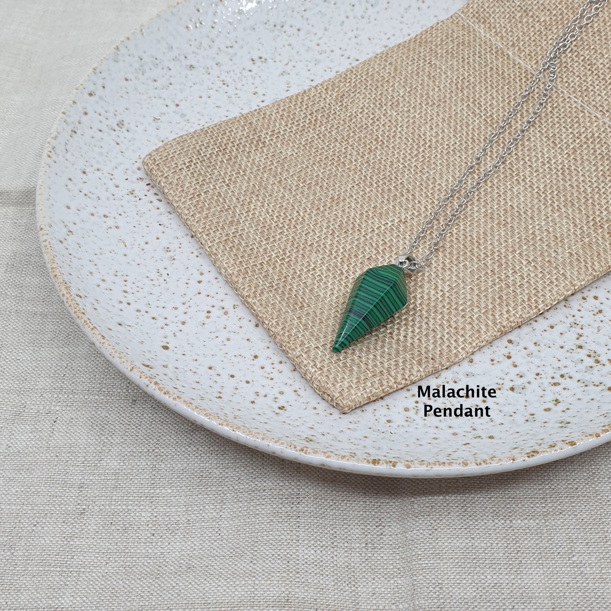 malachite_pendant.jpg