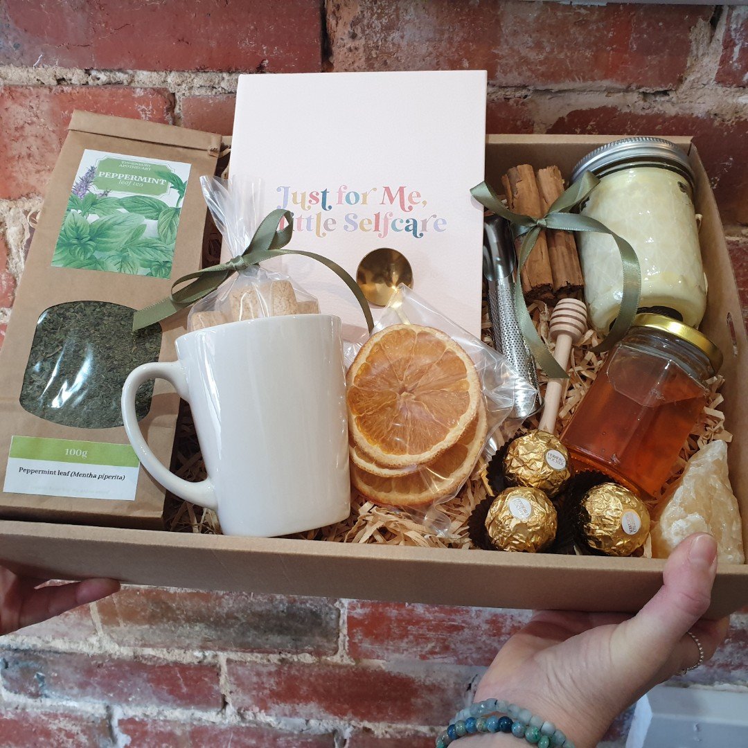 Large Tea Hamper.jpeg