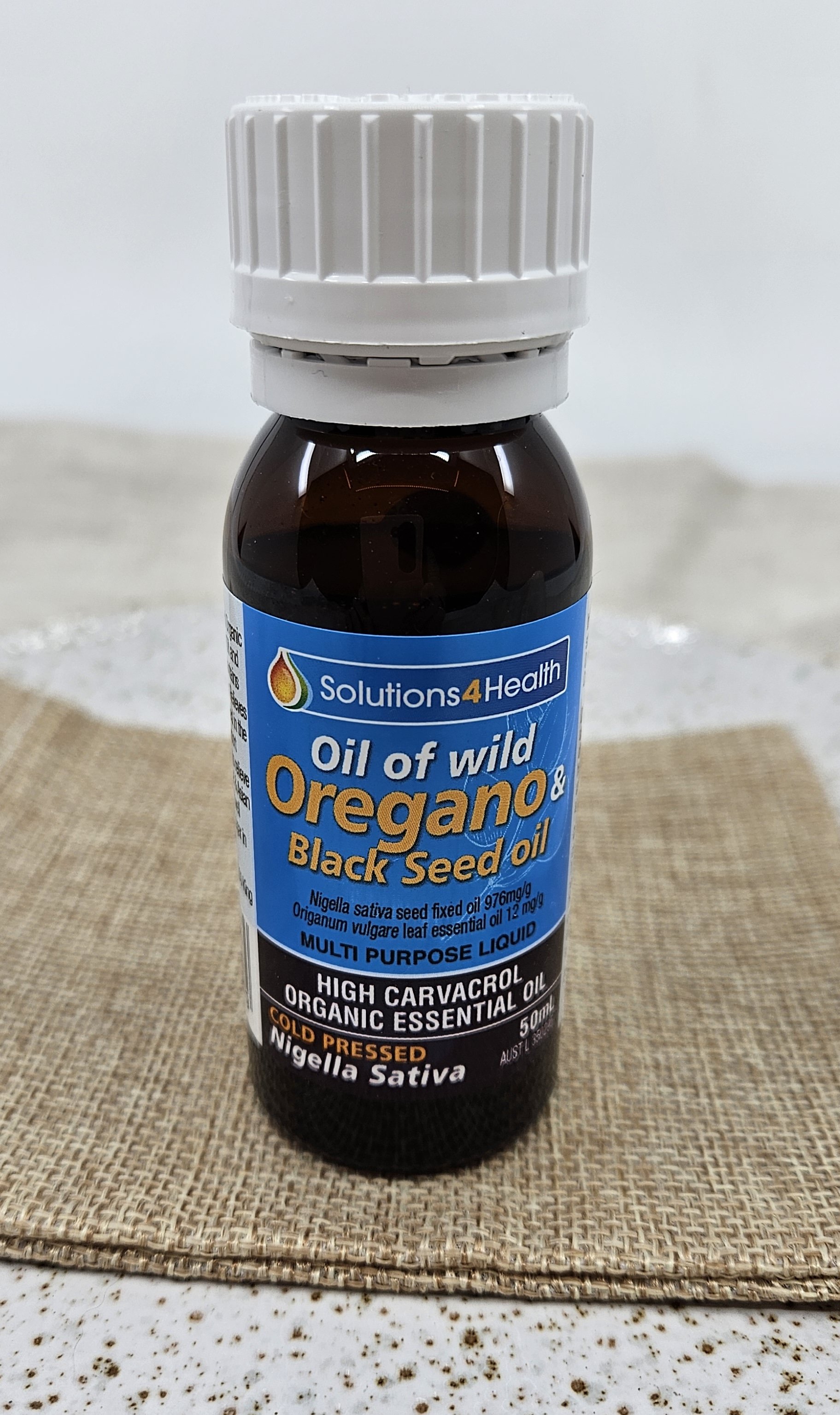 oregano_black_seed_oil.jpg