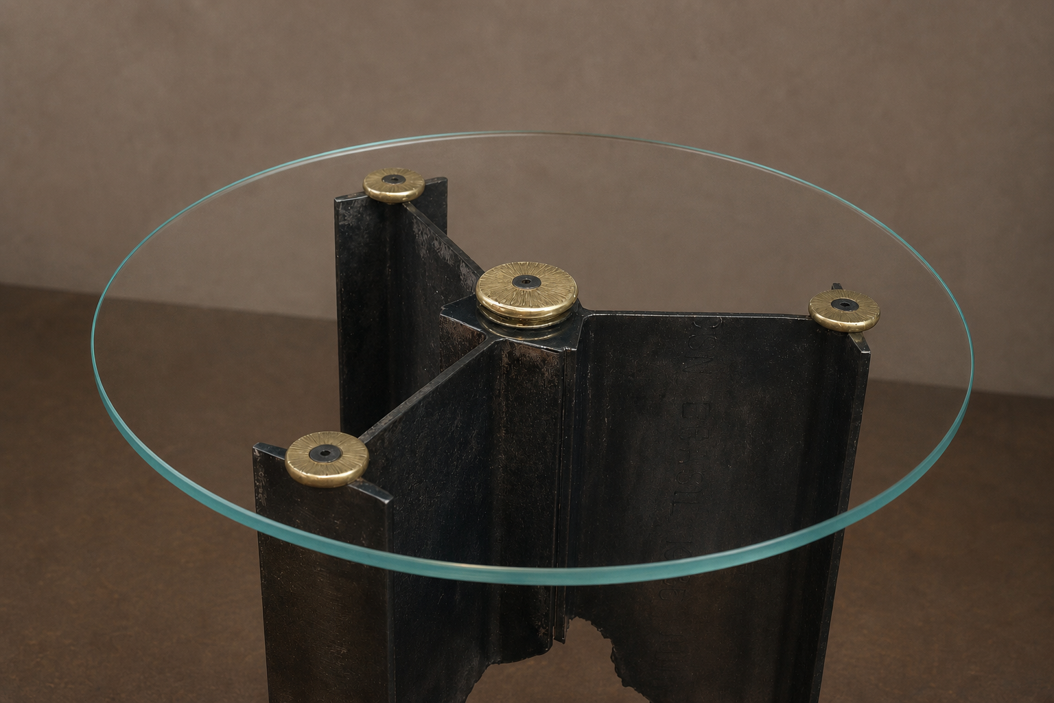 metal-table-studio-taupe-second-v2.png