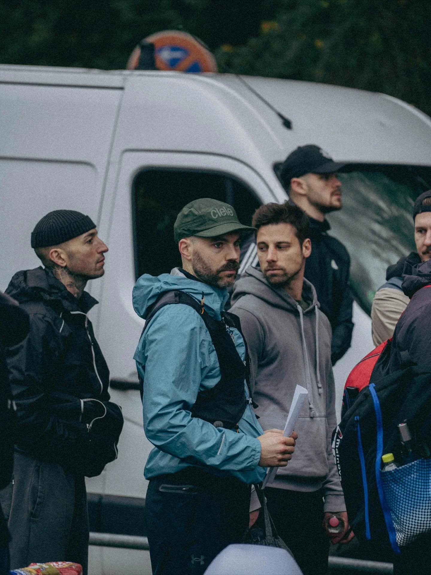 Decksteiner Ultra 2025 🔥
Danke an alle, die am Start waren. Es hat richtig Bock gemacht. Bei perfektem Backyard-Ultra-Wetter ging’s am Samstag alle 50 Minuten einmal um den Decksteiner Weiher.
Mit am Start: Verpflegungsstation, Physio-Suppor