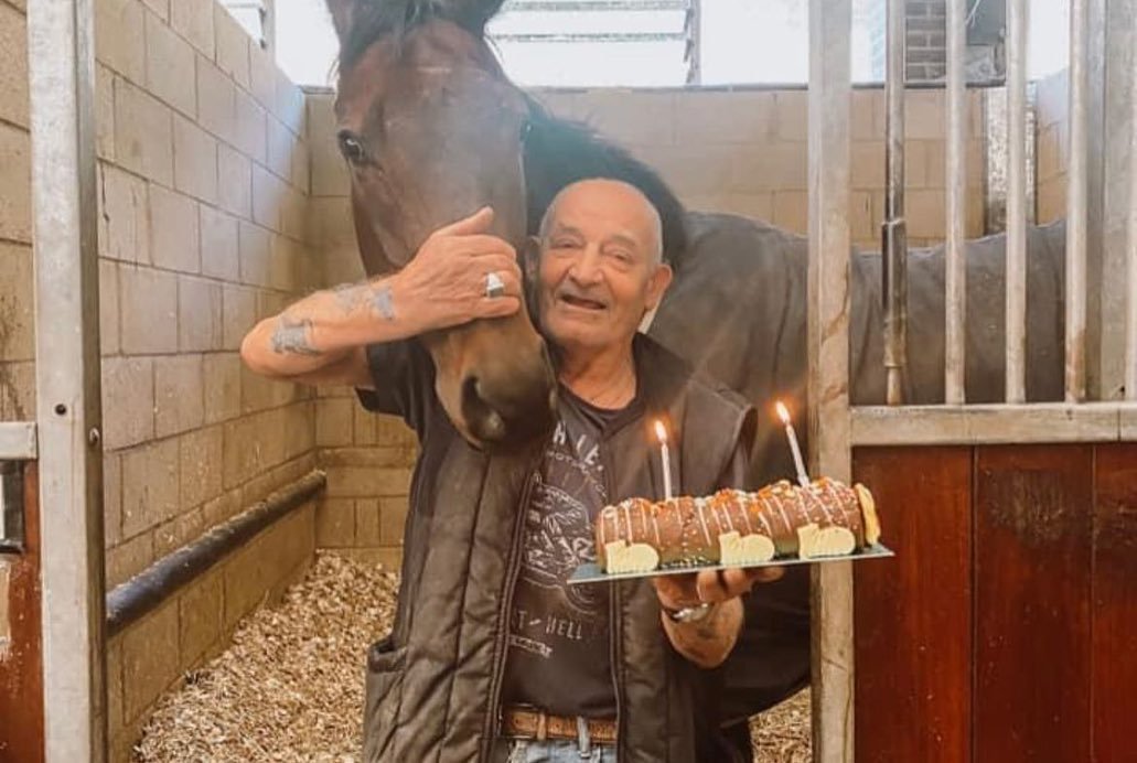 Sadly we had the news that Reg Todd passed away peacefully yesterday surrounded by his family. Reg was one in a million, who devoted his life to racing and did so much for so many. It seems quite fitting that we had a winner for @chelsea_thoroughbred
