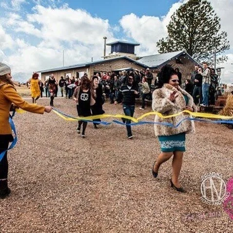 The Drag Races are this weekend! ANYONE can run! The race is at 2 pm but the fun starts around 1 when our favorite queens perform!!! Food truck, sparkling wine, the release of the DRAG QUEEN wine, slushees and fabulousness everywhere! #tucson #sonoit