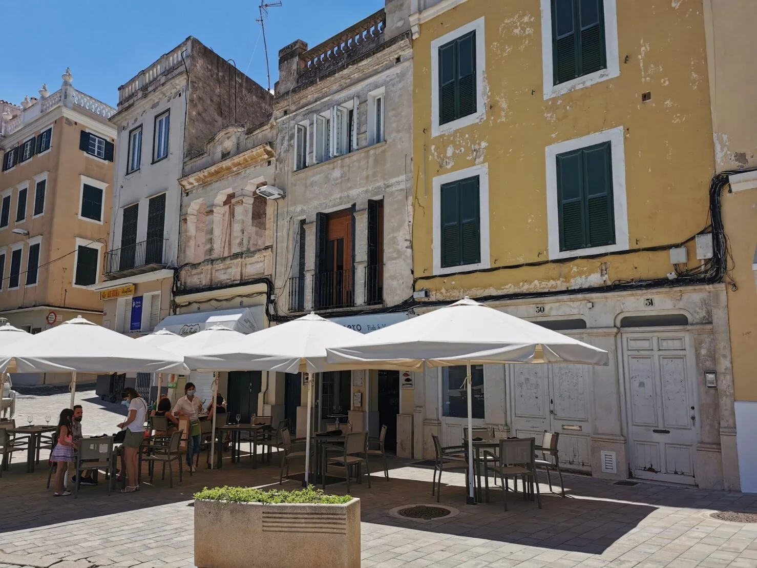 El Romero – Sustainable fish and seafood restaurant in Mahón.