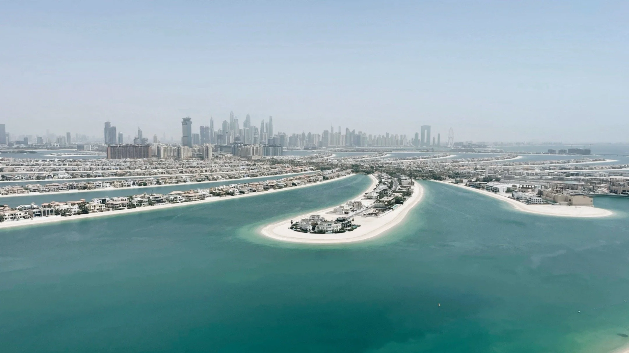FIVE THINGS TO KNOW BEFORE VISITING DUBAI