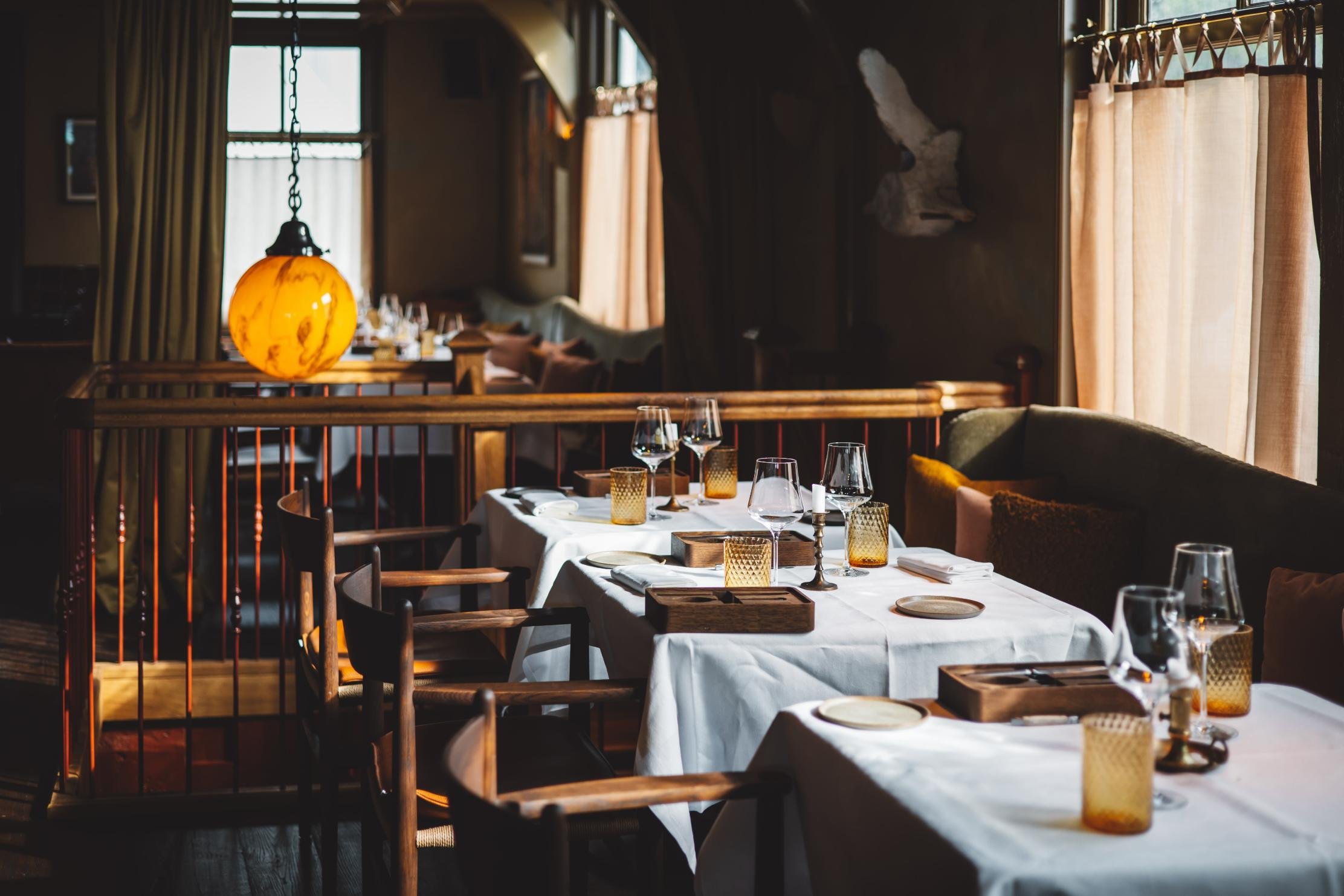 Retsaurant de mark tables - Sophia van den hoekde-durgerdam_good-trips-travel.jpg