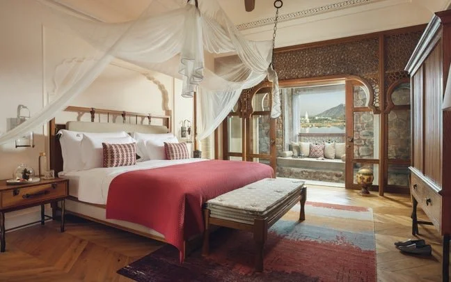 1_Aravali_View_Suite_Bedroom.jpg