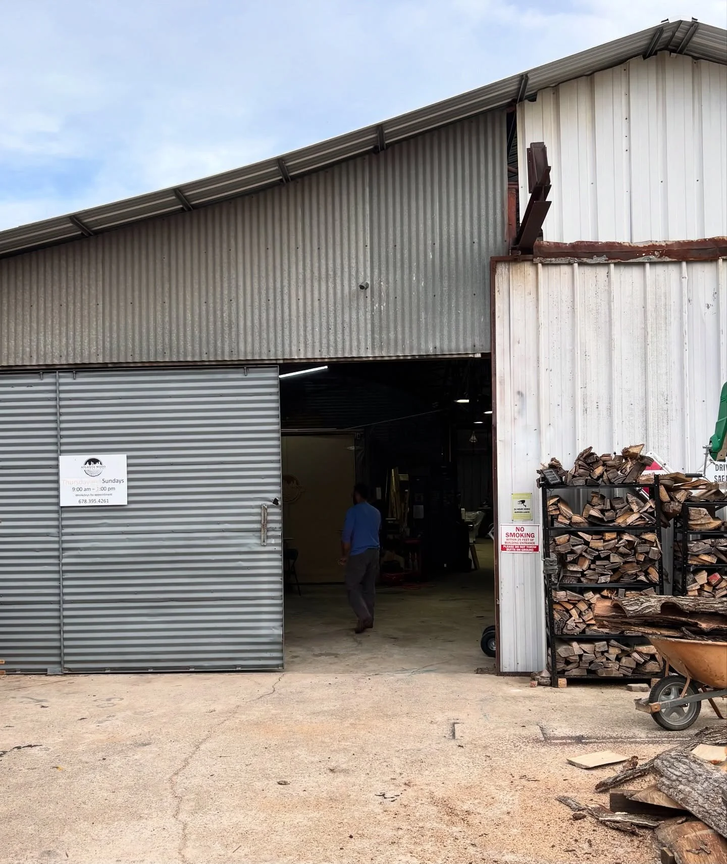 Warehouse is Open. The Maker Box is Open. Coffee is On! Come on over!
&bull;
&bull;
&bull;
#localsawmill #atlantalumberyard #nonprofitsawmill #localwood #urbanwood #woodisgood #coffee #juiceoflife