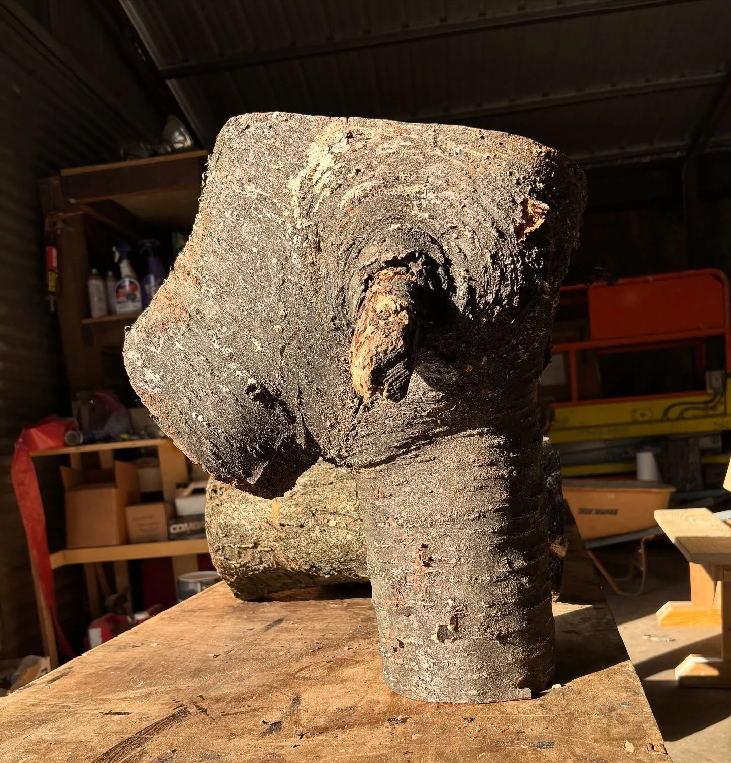 😳
Well that took the term crotch to a whole new level 😬😆