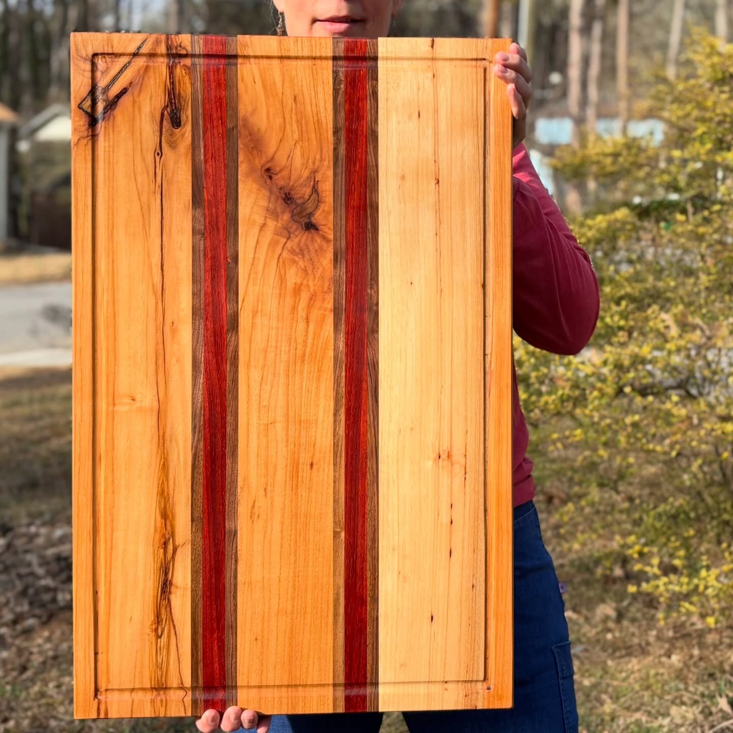 When framily reaches out and asks you to create a monster butcher board, with species and creative freedom, you say yes! 28 x 18 inches of Pecan, Black Walnut, and Padauk. 🔪🦃🧀 Who needs a new board?
&bull;
&bull;
&bull;
#butcherblock #giantboard #