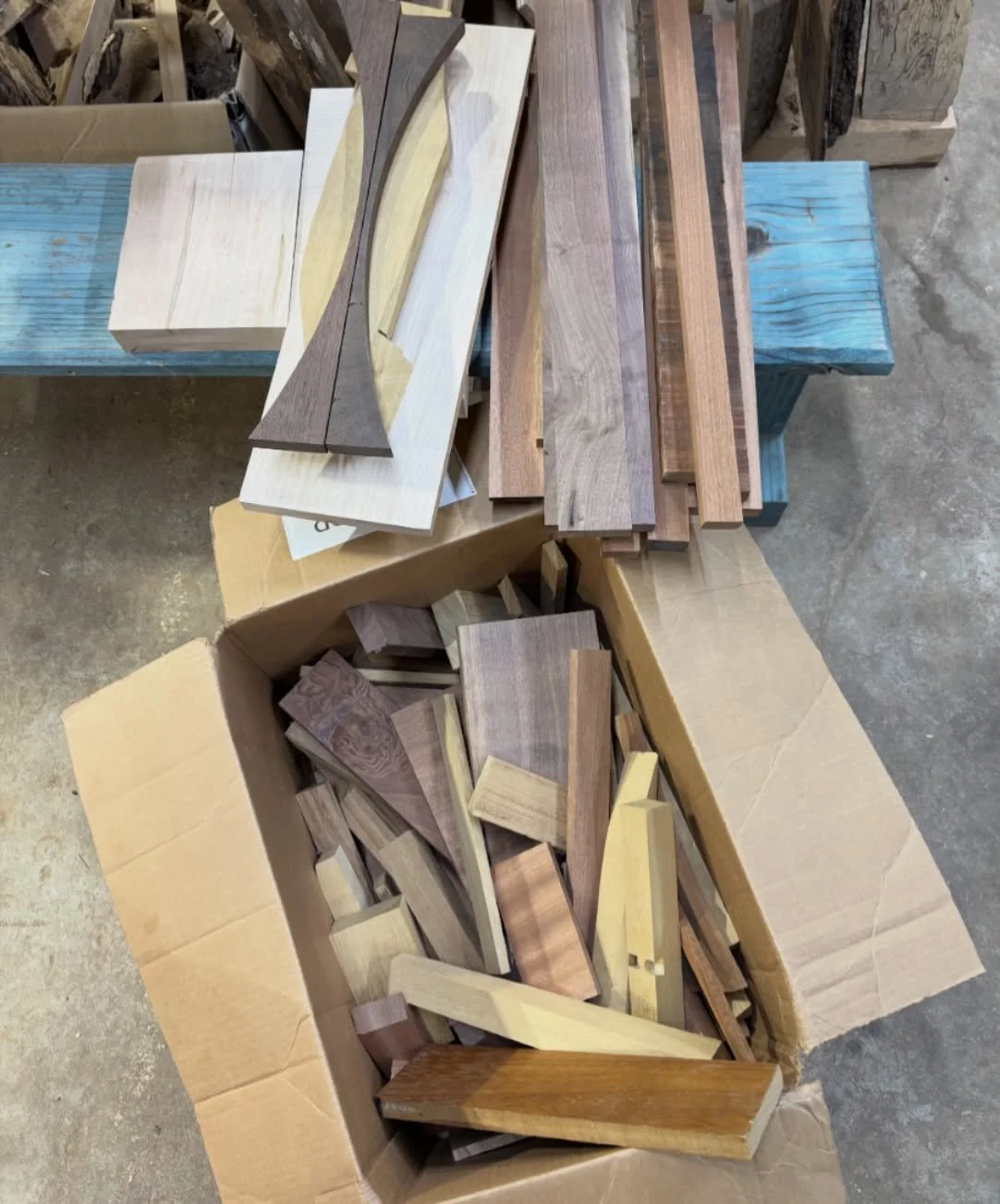 I picked up a second beautiful bounty of scrap wood from our friend Derik of @vanvleetwoodworking Lots of gorgeous pieces of Sapele, Iroko, Wenge, Walnut, and Ambrosia Maple. These would be great for turning pens, finials, and bowls, bandsaw boxes, a