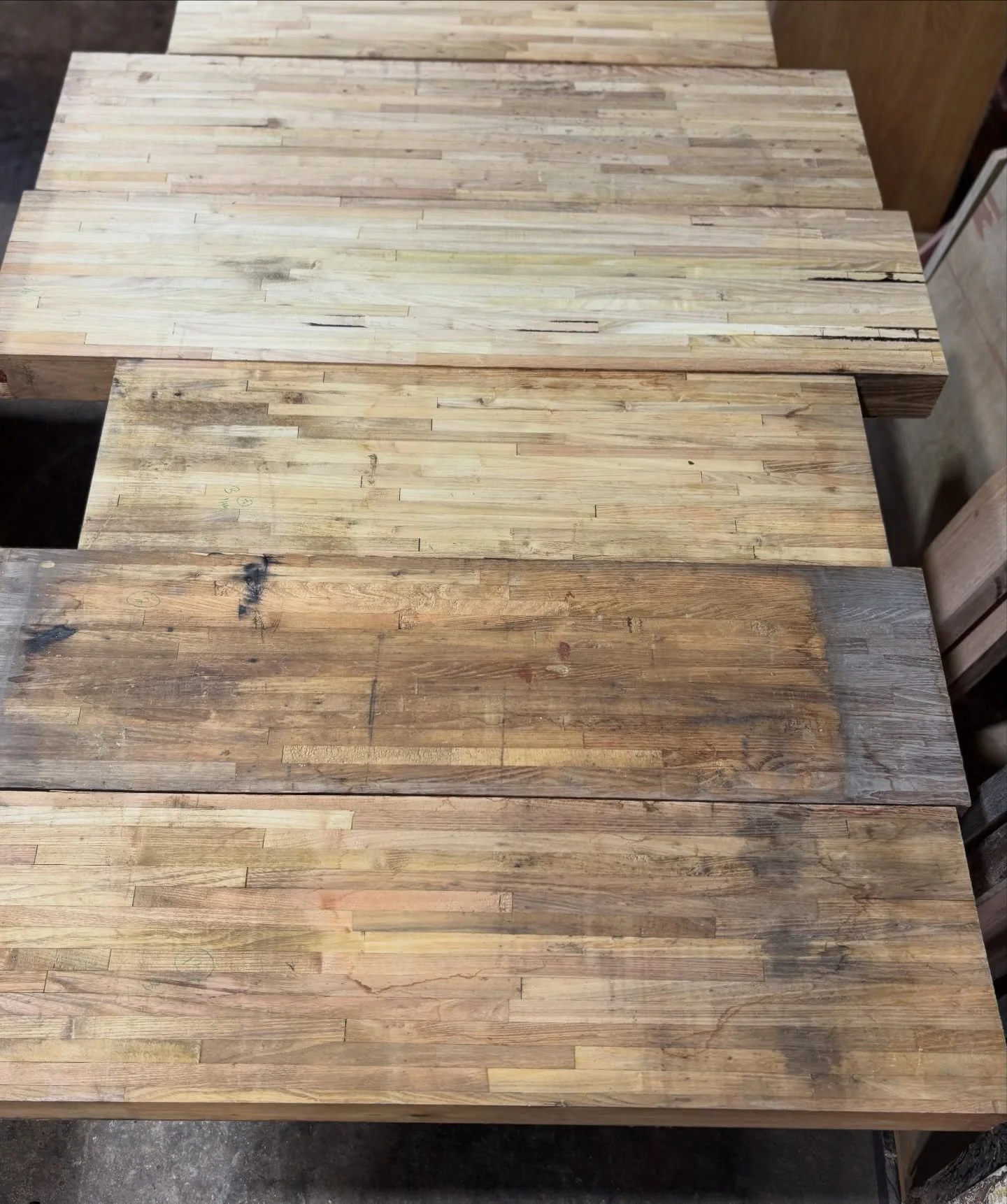 Today&rsquo;s workout brought to me by 13 glulam Black Locust stair treads! Planing them to a uniform 3&rdquo; for a customer, and our @jet.tools JP20 handled the job like the beast it is! They look great!
If you have a project you&rsquo;d like help 