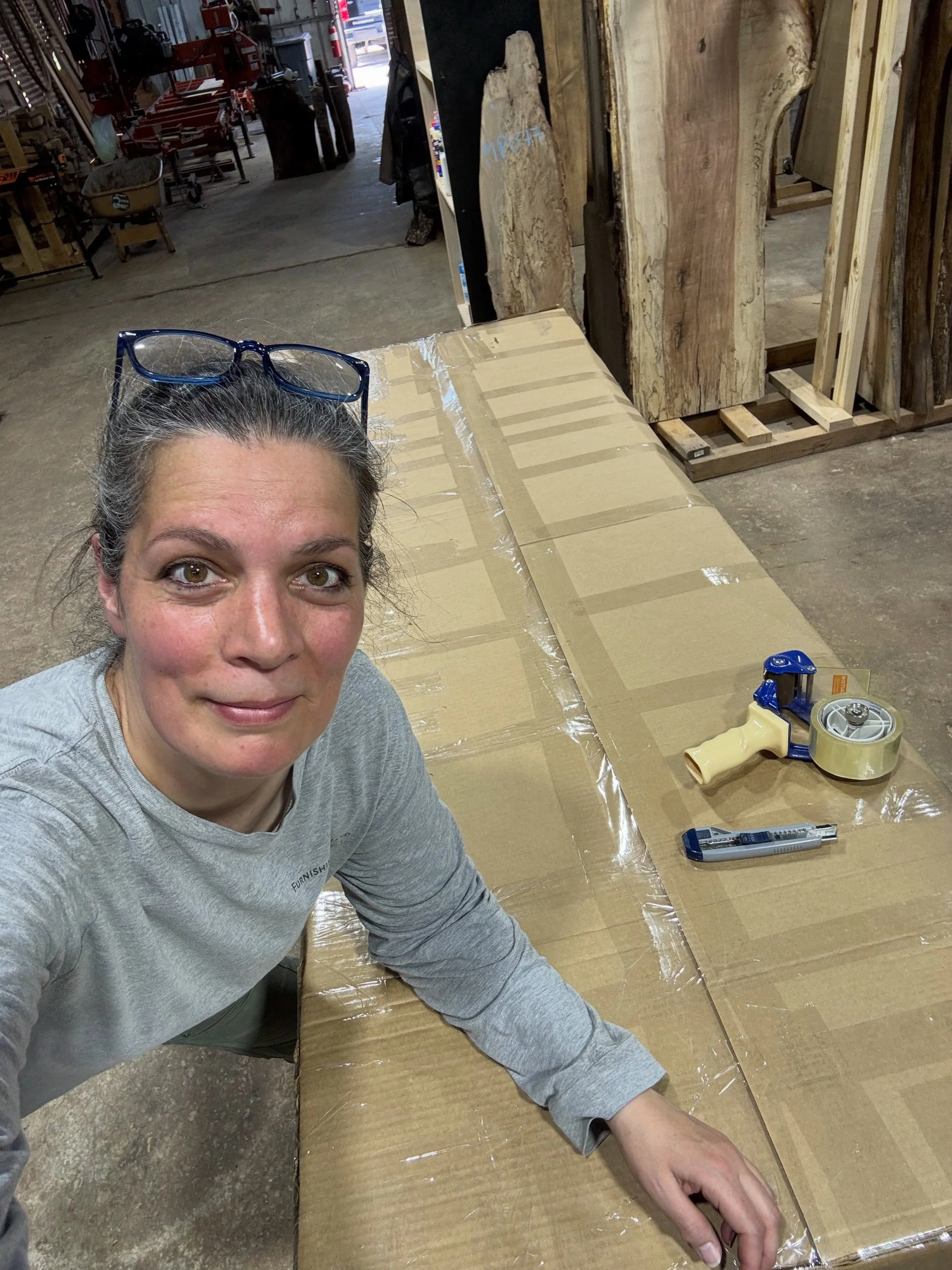 RO109 is packed and ready to head to Maine! It will live out its next chapter of life as a big bench in a family home. From Grant Park to Maine! 🤎
Is my face red? Yes, yes it is. That would be my Irish side shining through 😆🥵 This week GA turned u