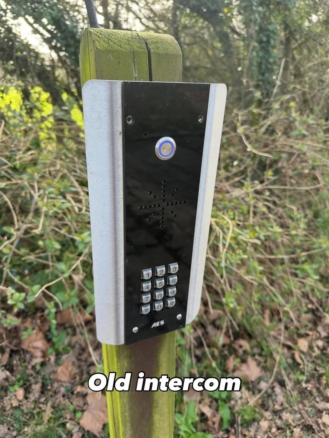 Our member @countrifinetworks replaced this intercom unit as the original had failed as well as providing a new keypad. 
🔢 
At this site they have also done a lot of cable chasing, identifying, testing and labelling and investigating cctv issues as 