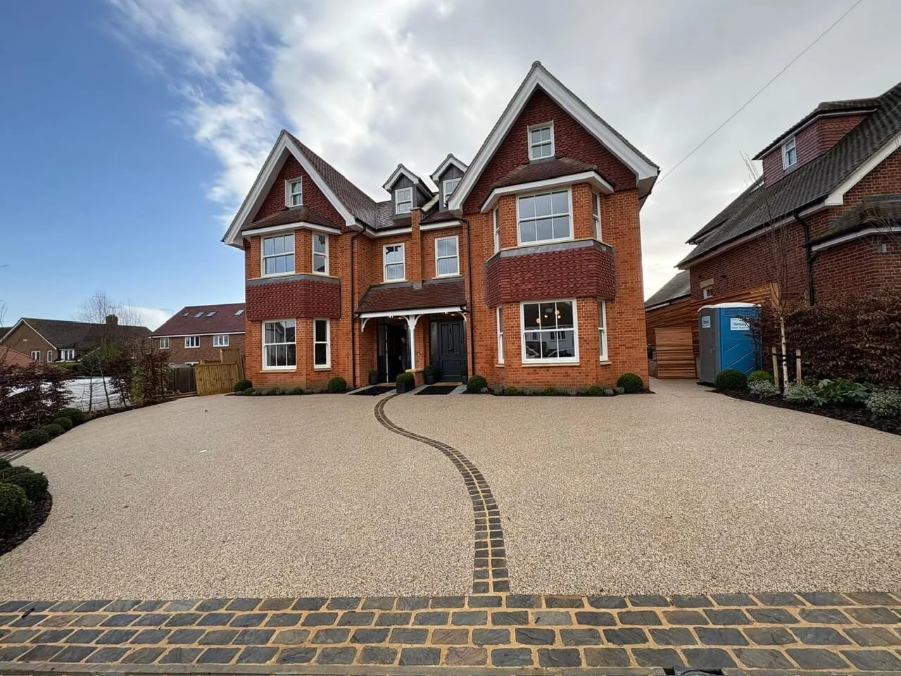 Elite Landscapes Harpenden Hertfordshire Front Drive