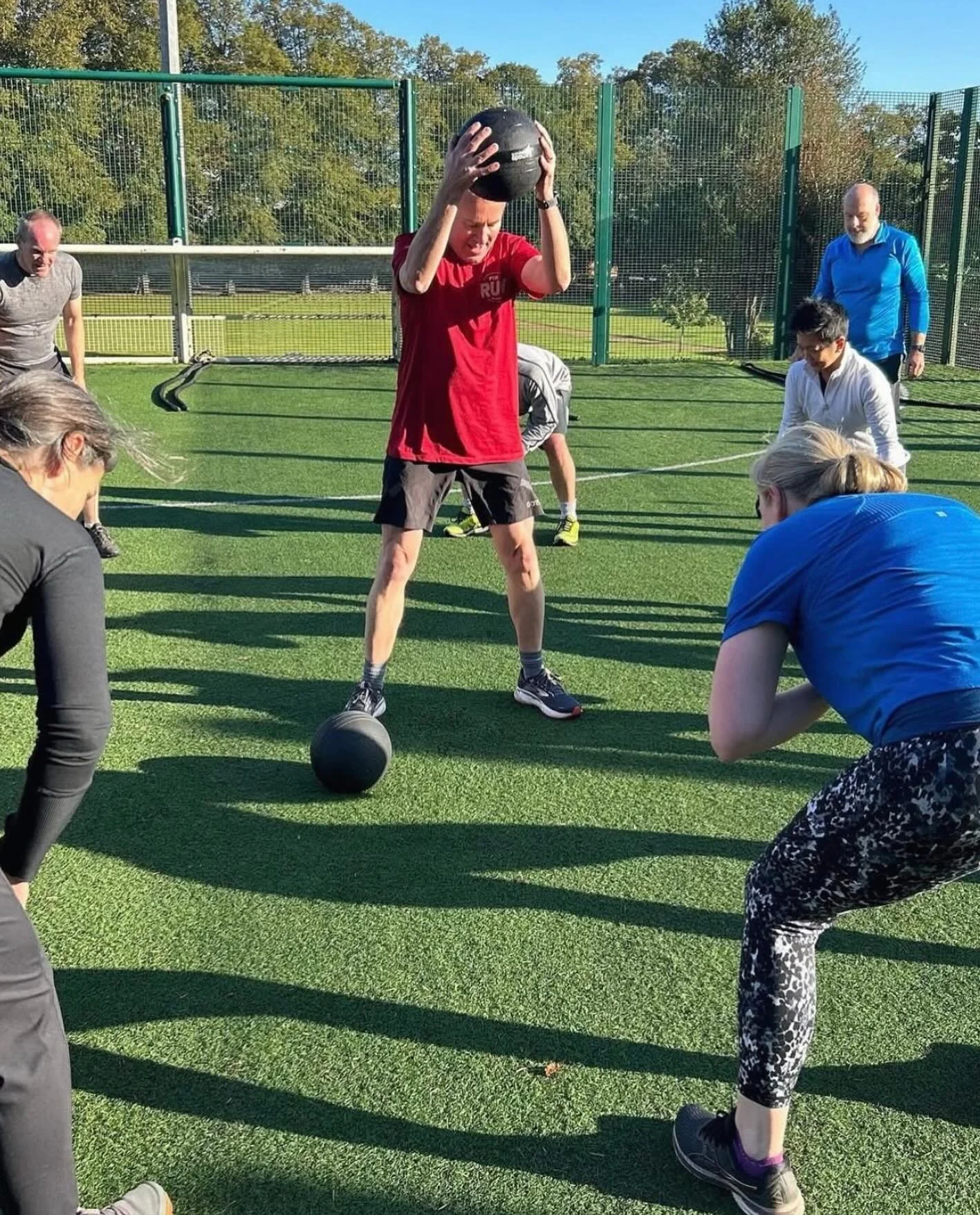 💪 Morning bootcamps with @campgreenfitness 💪
 Based in Harpenden, @campgreenfitness offers challenging, fun, and sociable boot camp sessions for all abilities.
🌅
Think boot camps are all stern instructors shouting at you? Think again! At Camp Gree