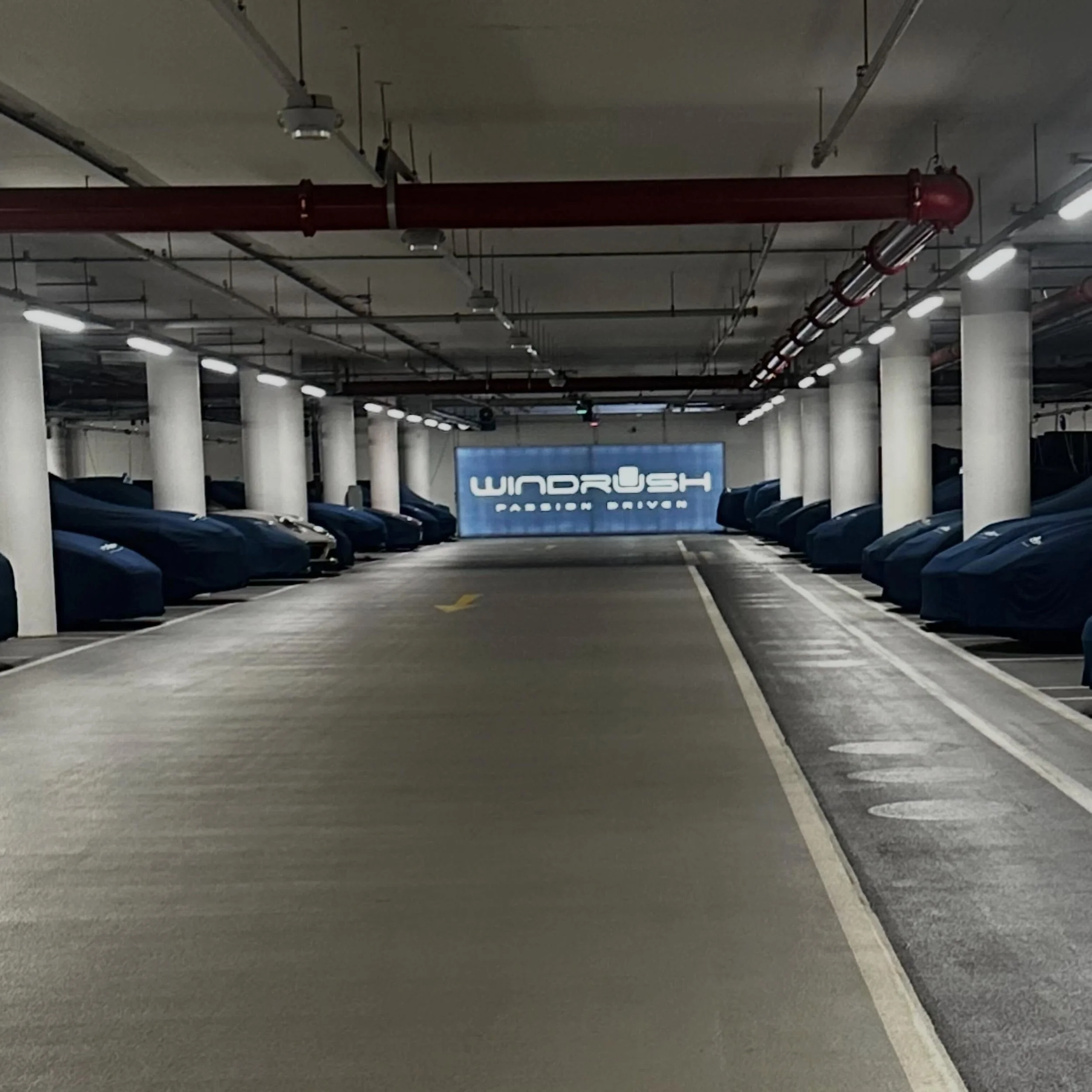 Our member @countrifinetworks is fortunate enough to work in some wonderful places and this was no exception. 
🚗 
A quick stop by @windrushcarstorage for a quick upgrade to a clients vehicle connectivity system, this time using the CradlePoint R1900