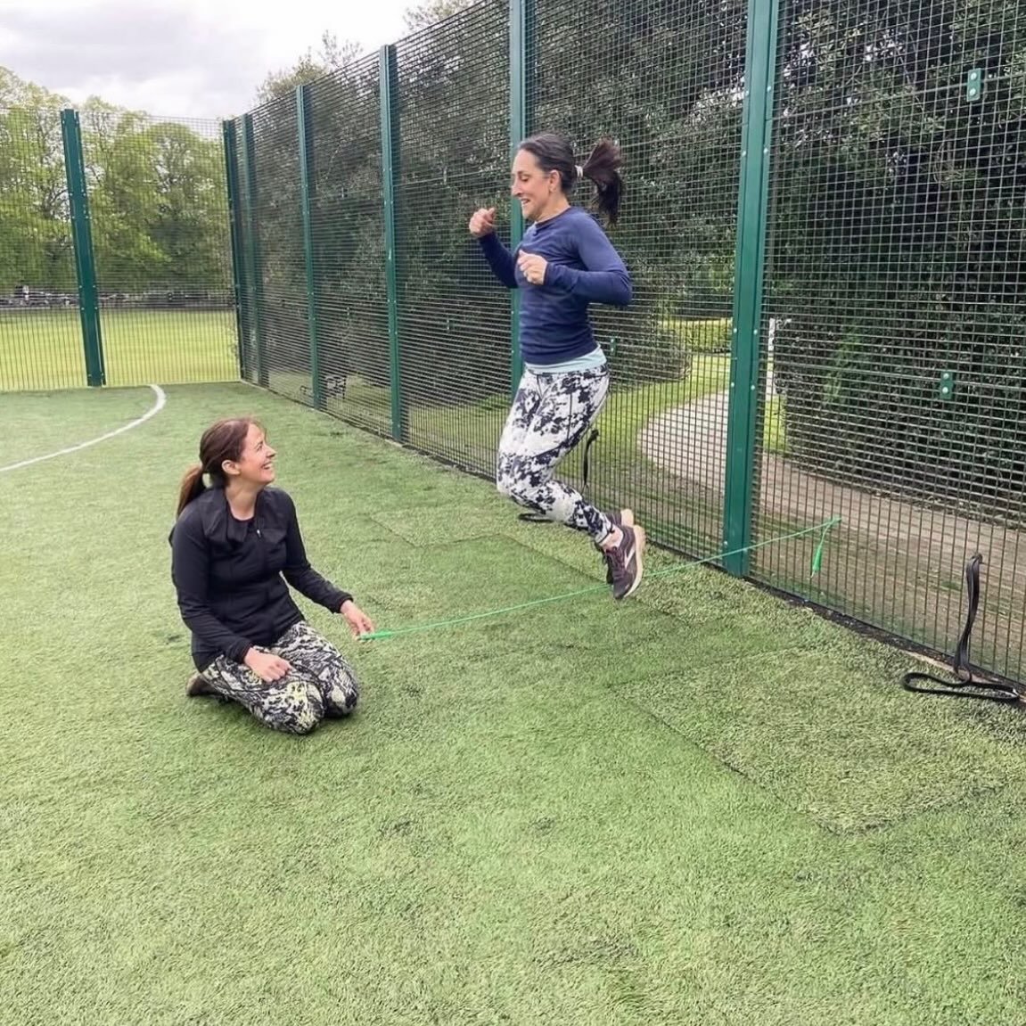 This photo perfectly sums up what our member @campgreenfitness is all about &mdash; hard work, fun, and friendship. 
💪
Based in the heart of Harpenden, Camp Green brings people together to train outdoors, challenge themselves, and build lasting conn