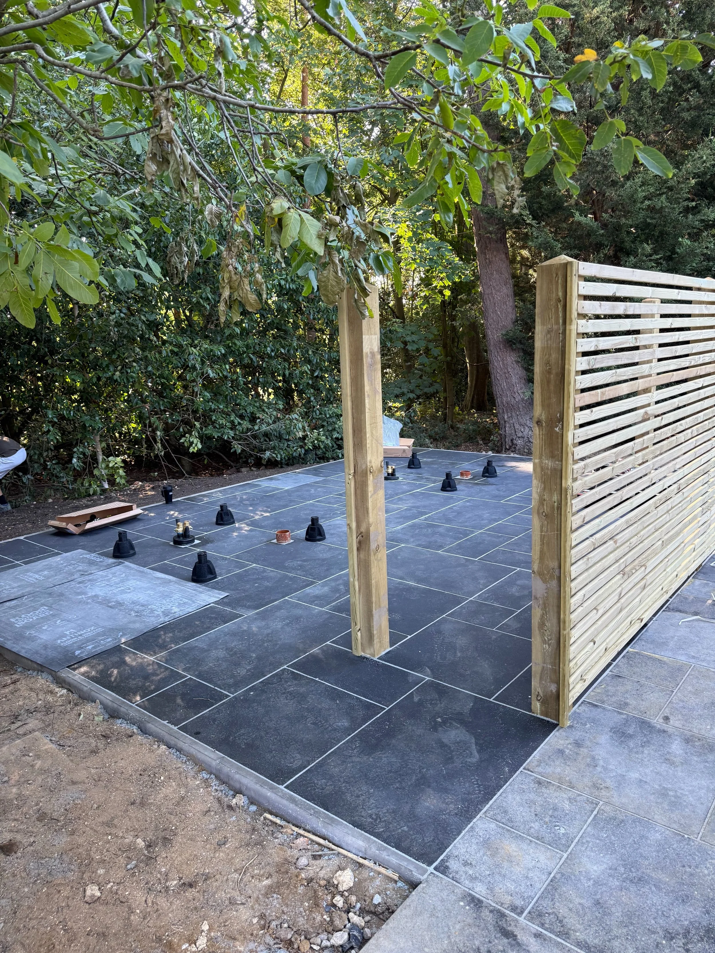 Another beautiful install completed by our member @teamjmr_mark 
🧊 Twin 18kW Heliotherm air source heat pumps, finished in black to blend seamlessly into this stunning property. 
🏡 
These two units are working together to deliver both heating and c