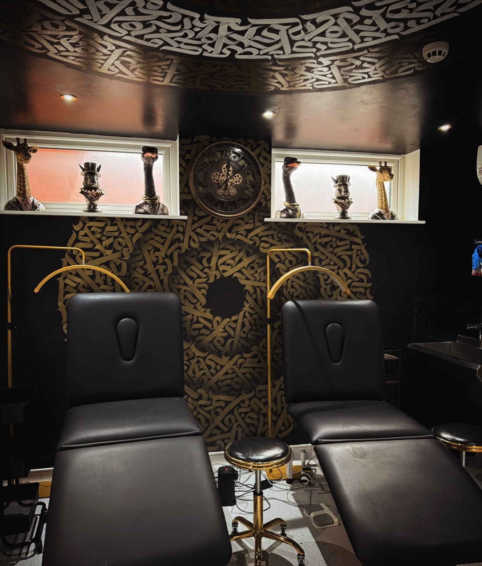 🎨 Tattoo Room to Rent- Harpenden 🎨

Are you an established tattoo artist who is tired of the traditional percentage split?
🌟
With our member @clinic103harpenden you can rent your own professional tattoo space for a fixed rate and keep your own ear