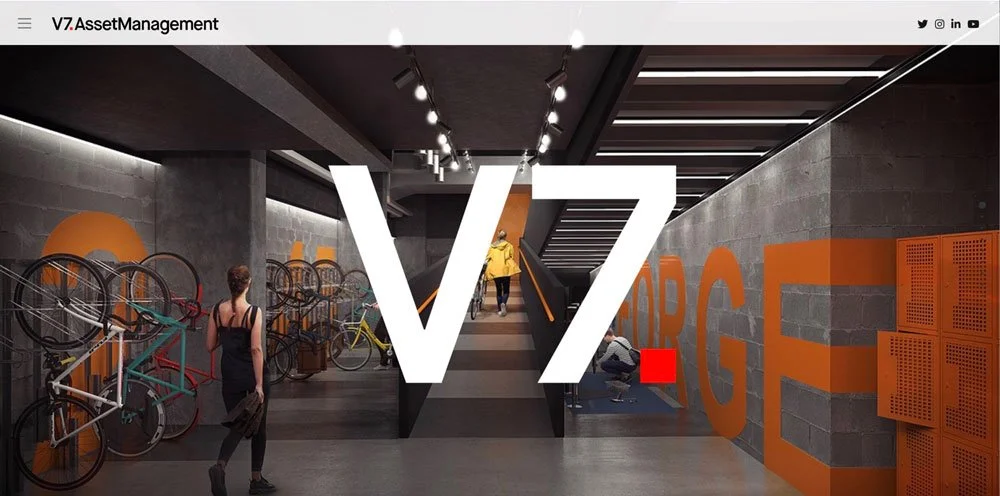 TWIN-ASSOCIATES BRANDING V7 logo and bike racks