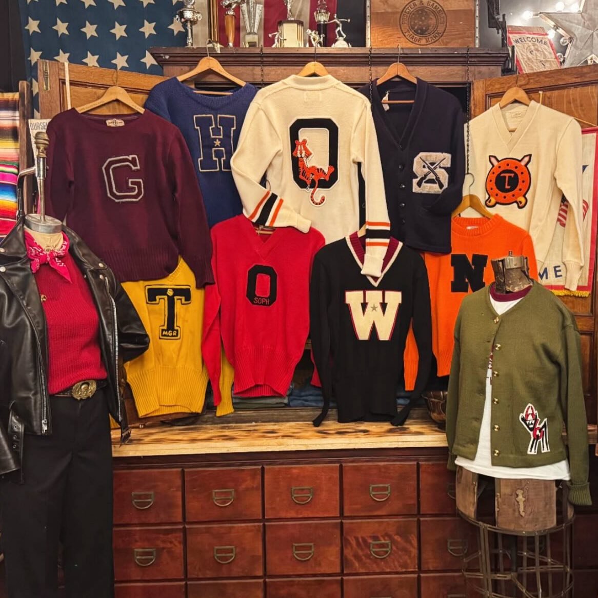 Dick riders unite!! What do you think?  Six months till this is a thing?
.
.
#GhostTownAP
#DoubleRHell
#RRHell