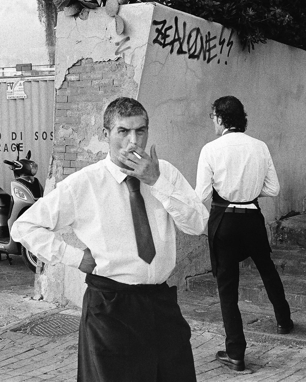One year ago today, after eight years in the city, I left Naples.

There are cities that never really leave you.
They stay under your skin, changing shape over time, resurfacing in faces, in silences, in the way you look at people.

These portraits w