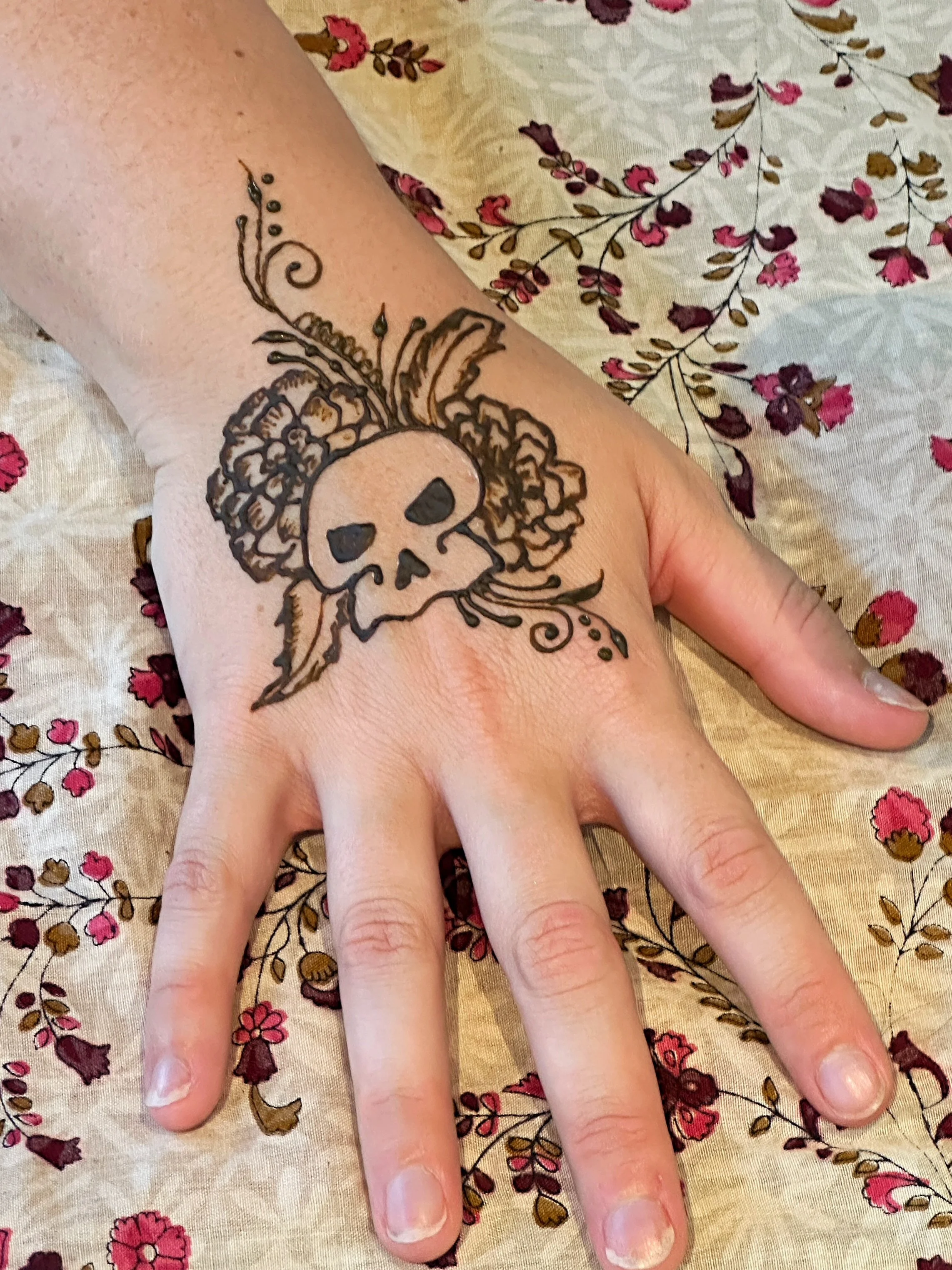 henna skull.jpeg
